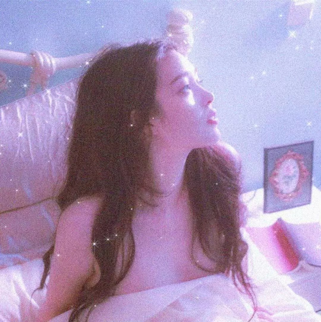 战火中的花蕾